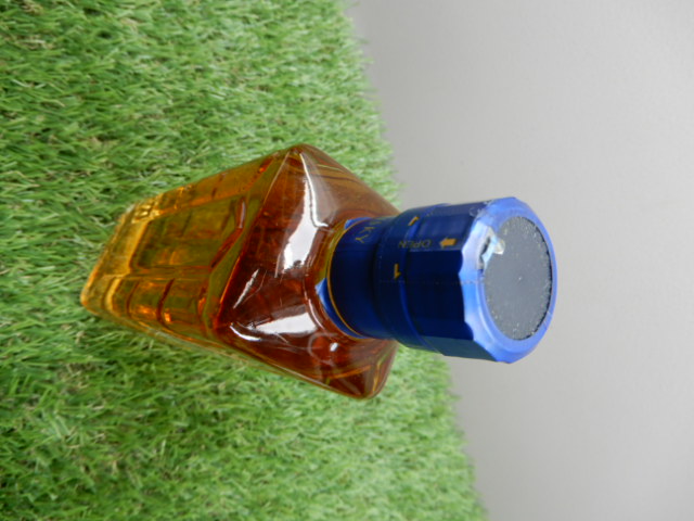 「サントリーウイスキー　プレミアム角瓶」43% 300ml