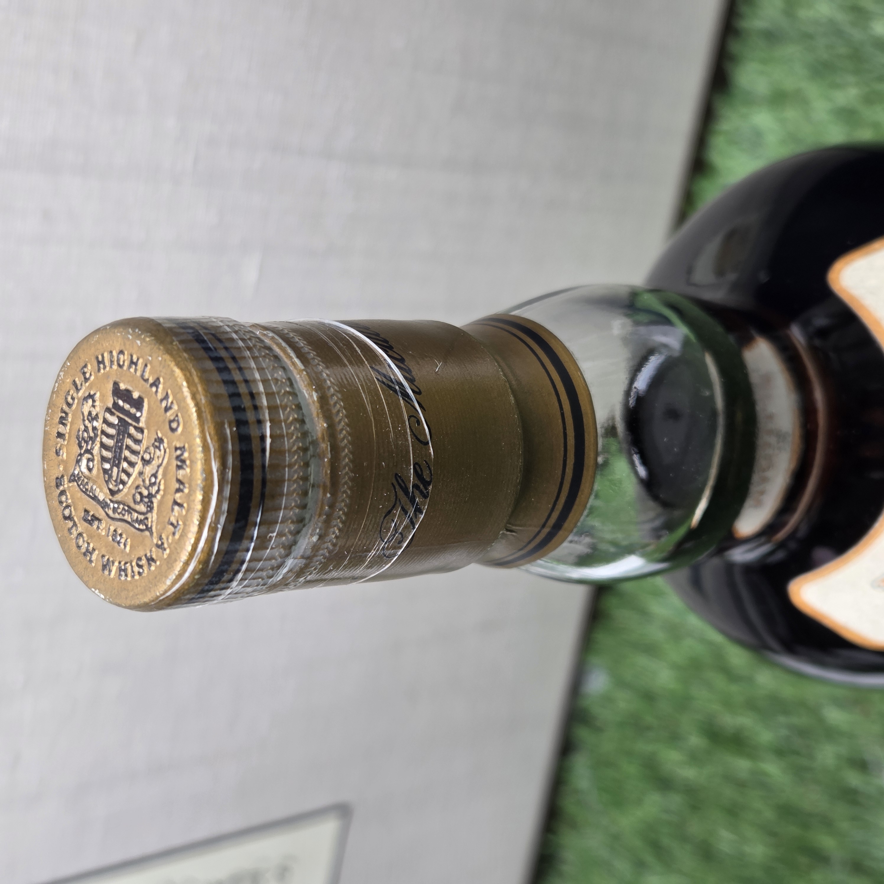 未開封マッカラン12年 ハイランドシングルモルトウイスキー 700ml 旧ボトル ザ・マッカラン 正規品 ザ・マッカラン 12年 700mlウイスキー（箱入